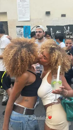Paola Locatelli OnlyFans Leaked Free Thumbnail Picture - #AcgL1MCb55