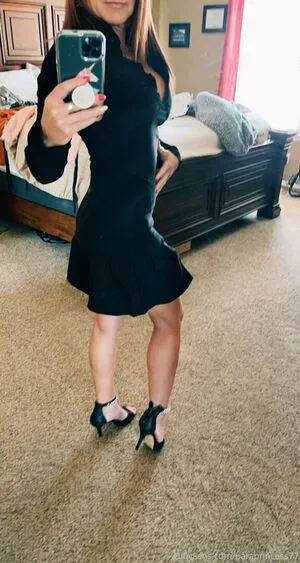 Paraprincess77 OnlyFans Leaked Free Thumbnail Picture - #T27g7nNlGA