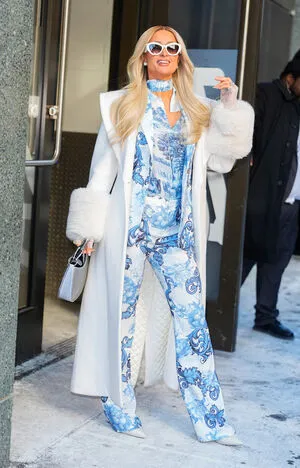 Paris Hilton OnlyFans Leaked Free Thumbnail Picture - #0ATQqb9QEu