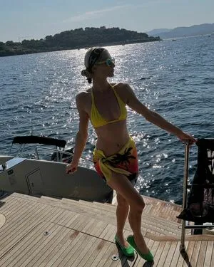 Paris Hilton OnlyFans Leaked Free Thumbnail Picture - #0LERd4m49j