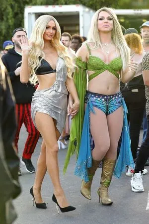Paris Hilton OnlyFans Leaked Free Thumbnail Picture - #2oe3JlE6Jg