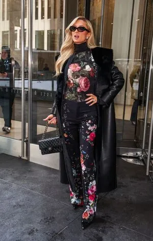 Paris Hilton OnlyFans Leaked Free Thumbnail Picture - #3gaBIapawu