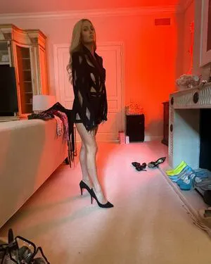 Paris Hilton OnlyFans Leaked Free Thumbnail Picture - #3qXEsc4XQY