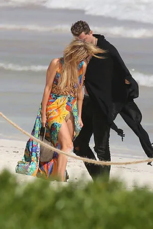 Paris Hilton OnlyFans Leaked Free Thumbnail Picture - #4NqMW0vtf8