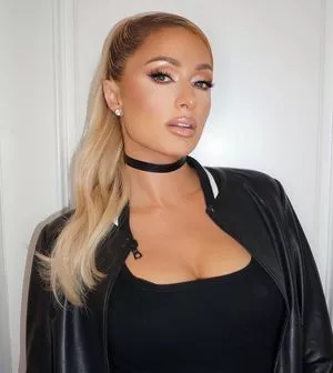 Paris Hilton OnlyFans Leaked Free Thumbnail Picture - #5jbabxgdZ5