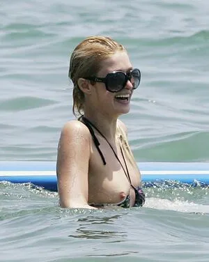 Paris Hilton OnlyFans Leaked Free Thumbnail Picture - #5pNcVuzVP0