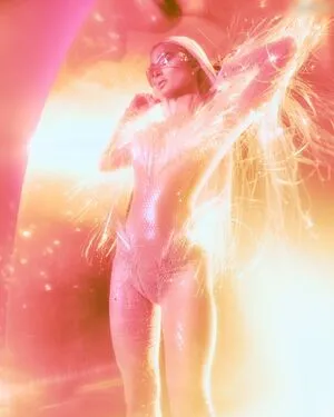 Paris Hilton OnlyFans Leaked Free Thumbnail Picture - #AIYWUHT1lo