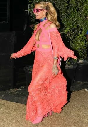 Paris Hilton OnlyFans Leaked Free Thumbnail Picture - #AcuMZMP4SD