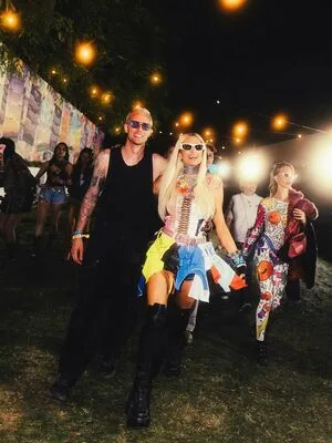 Paris Hilton OnlyFans Leaked Free Thumbnail Picture - #AfcTDIjiJ3