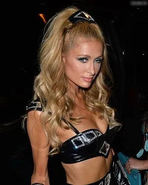 Paris Hilton OnlyFans Leaked Free Thumbnail Picture - #DnmwSKxD10