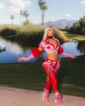 Paris Hilton OnlyFans Leaked Free Thumbnail Picture - #F5hpbvkHTQ
