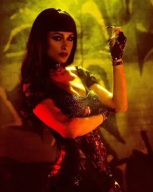 Paris Hilton OnlyFans Leaked Free Thumbnail Picture - #He2EVQi4on