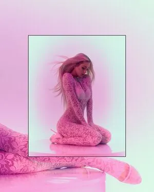 Paris Hilton OnlyFans Leaked Free Thumbnail Picture - #IVRVANqG6l