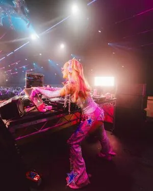 Paris Hilton OnlyFans Leaked Free Thumbnail Picture - #KbRZsg6ObV