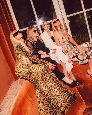 Paris Hilton OnlyFans Leaked Free Thumbnail Picture - #Ldzw5Cml8u