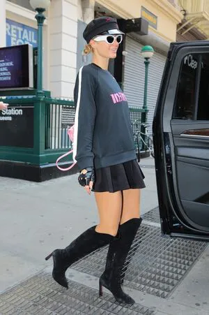 Paris Hilton OnlyFans Leaked Free Thumbnail Picture - #OTVi59PhEK