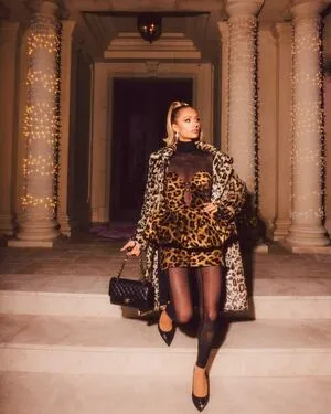 Paris Hilton OnlyFans Leaked Free Thumbnail Picture - #RZXOljzHrt