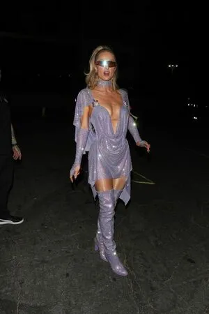 Paris Hilton OnlyFans Leaked Free Thumbnail Picture - #SLr3t9TVsy
