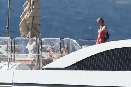 Paris Hilton OnlyFans Leaked Free Thumbnail Picture - #SvzzSkqdSf