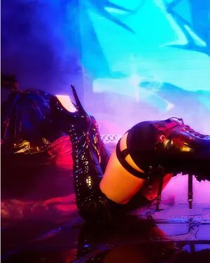 Paris Hilton OnlyFans Leaked Free Thumbnail Picture - #U4sWqKHSTn