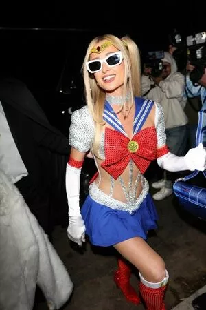 Paris Hilton OnlyFans Leaked Free Thumbnail Picture - #WWsukMJbVo