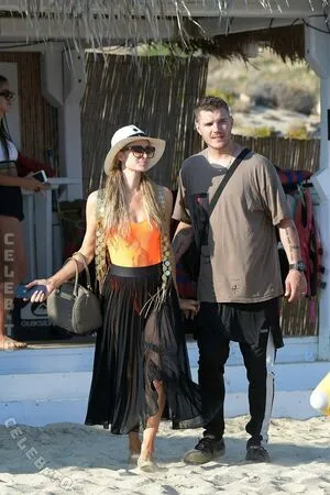 Paris Hilton OnlyFans Leaked Free Thumbnail Picture - #Xi84mAj8yV