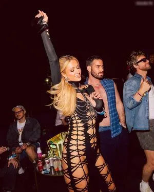Paris Hilton OnlyFans Leaked Free Thumbnail Picture - #YIaeKJGBCg