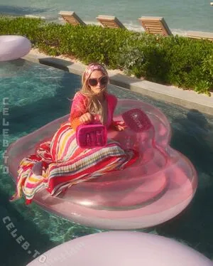 Paris Hilton OnlyFans Leaked Free Thumbnail Picture - #a5ejC9zDBh