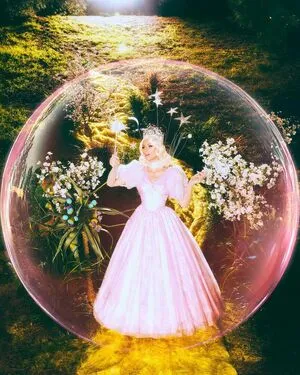 Paris Hilton OnlyFans Leaked Free Thumbnail Picture - #cZHUE8e7kI