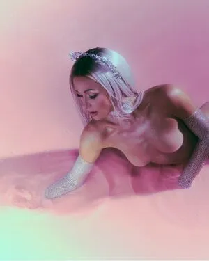 Paris Hilton OnlyFans Leaked Free Thumbnail Picture - #gksRVg7nkL