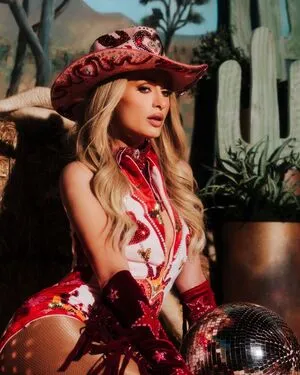 Paris Hilton OnlyFans Leaked Free Thumbnail Picture - #h2coGXePC2