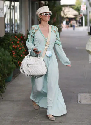 Paris Hilton OnlyFans Leaked Free Thumbnail Picture - #lTtomG1qhC