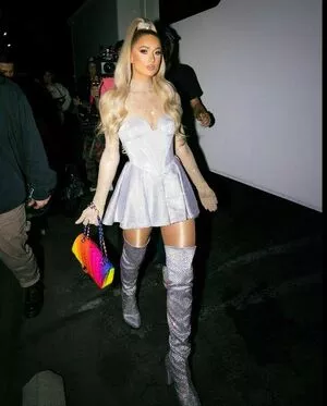Paris Hilton OnlyFans Leaked Free Thumbnail Picture - #oHf4aUHIN7