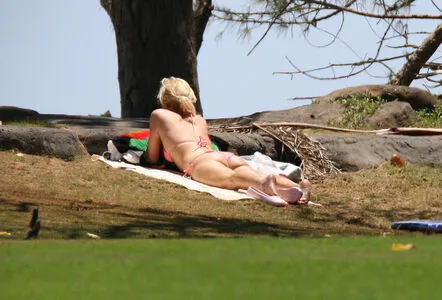 Paris Hilton OnlyFans Leaked Free Thumbnail Picture - #oN57m2s8nS