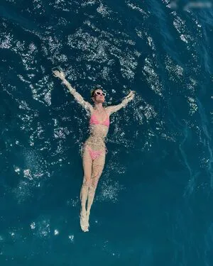 Paris Hilton OnlyFans Leaked Free Thumbnail Picture - #r7Edx7GEk9