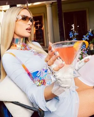 Paris Hilton OnlyFans Leaked Free Thumbnail Picture - #s5AeekO8pb
