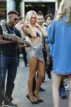 Paris Hilton OnlyFans Leaked Free Thumbnail Picture - #sIGu09XnJQ