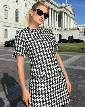 Paris Hilton OnlyFans Leaked Free Thumbnail Picture - #sKkXL78nmG