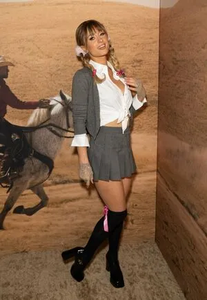 Paris Hilton OnlyFans Leaked Free Thumbnail Picture - #sP7nkxoU2f