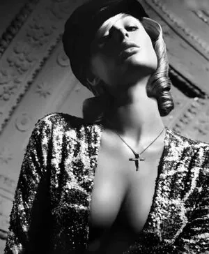 Paris Hilton OnlyFans Leaked Free Thumbnail Picture - #uDOKNJej85