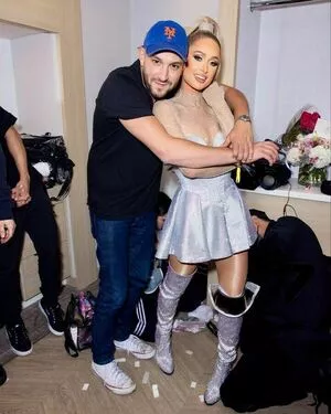 Paris Hilton OnlyFans Leaked Free Thumbnail Picture - #wEqe87cJFg