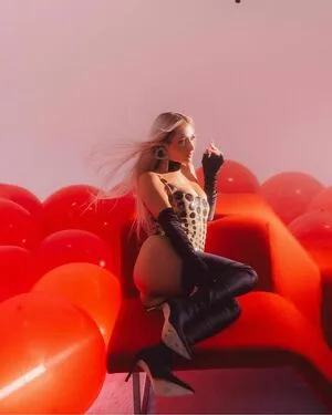 Paris Hilton OnlyFans Leaked Free Thumbnail Picture - #x2naZij4rb