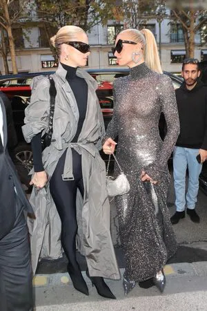 Paris Hilton OnlyFans Leaked Free Thumbnail Picture - #xOLEUZZFT9