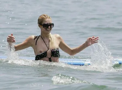 Paris Hilton OnlyFans Leaked Free Thumbnail Picture - #yCyKUnT27Q