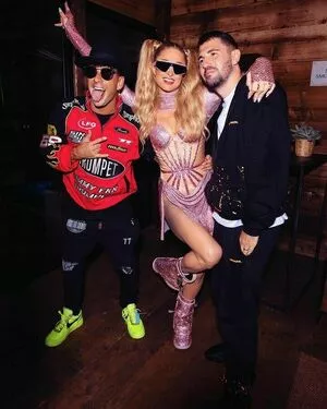 Paris Hilton OnlyFans Leaked Free Thumbnail Picture - #ym66AcsIBZ