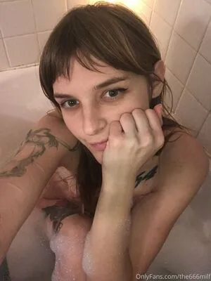 Parisbush OnlyFans Leaked Free Thumbnail Picture - #pgGQFnFF6F