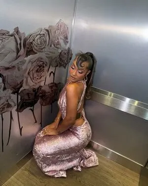 Parker Mckenna Posey OnlyFans Leaked Free Thumbnail Picture - #Bz8eK0NvCg