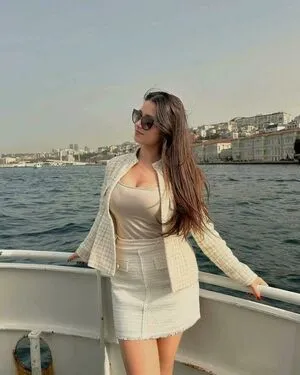 Parya Per OnlyFans Leaked Free Thumbnail Picture - #GL89tcmKD8