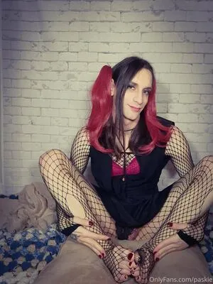 Paskie Songbird OnlyFans Leaked Free Thumbnail Picture - #PglF9xdA14