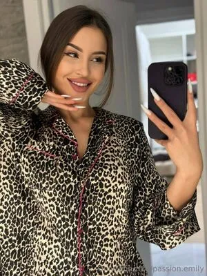 Passion Emily OnlyFans Leaked Free Thumbnail Picture - #TynFijuzvo